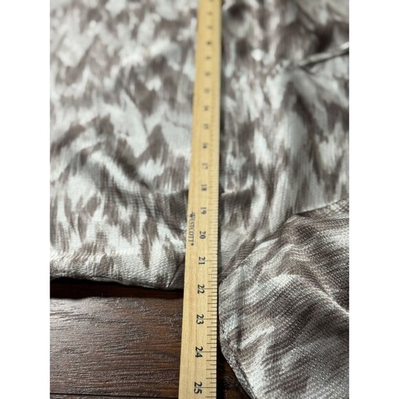 Chicos Travelers Collection Womens White Brown Tunic Slinky Size 2 Animal Print - Picture 7 of 9